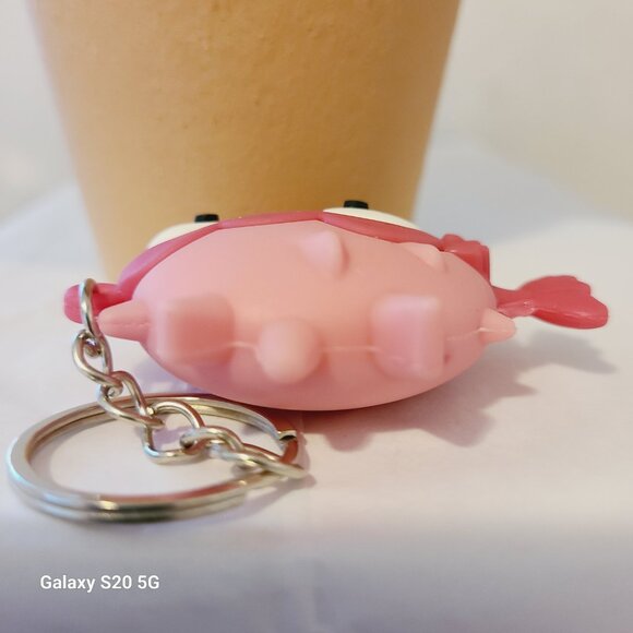 Unbranded Two-Tone Pink Sea Creature Keychain Unisex NWOT 1.5" by 2" Backpack - Picture 3 of 5
